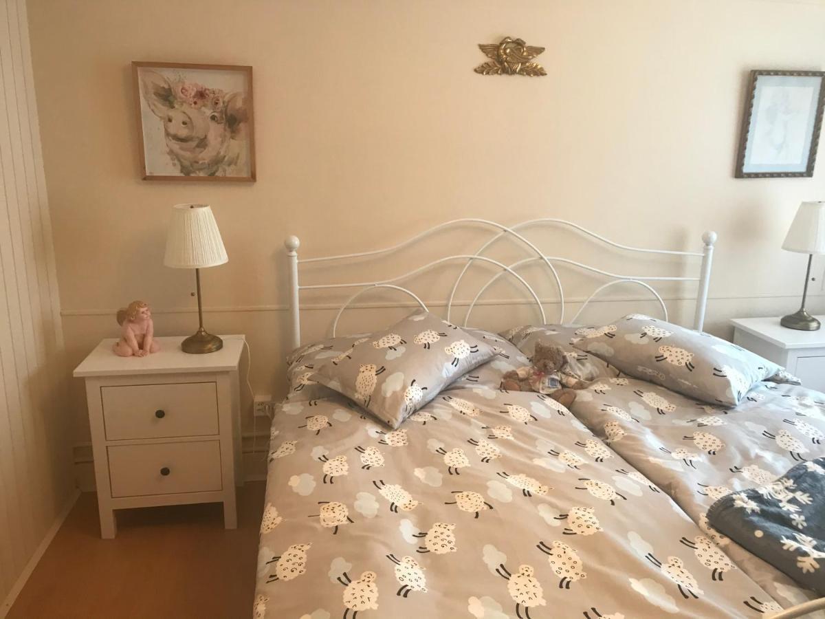 Alte Post Mit Geschichte Und Restaurant Apartment Tavanasa Екстериор снимка